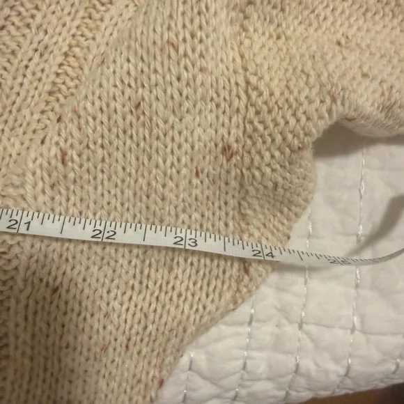 Forever 21 Cream Cable Knit Cropped Sweater Oversized M - Picture 3 of 6